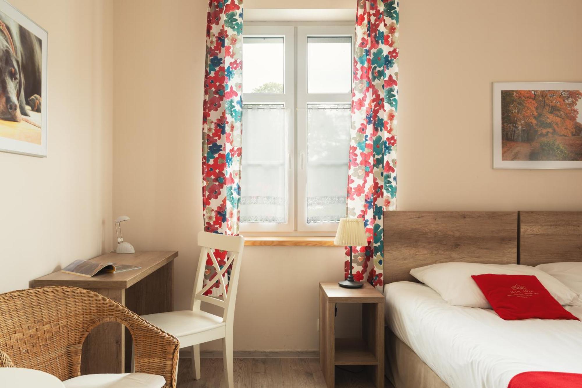 Stary Mlyn Strzeszyn Hotel Lubowo  Kamer foto
